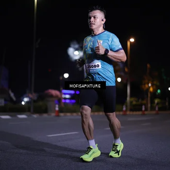 Runner Photo 5877110
