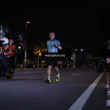 Runner Photo 5877118
