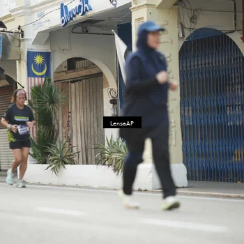 Runner Photo 5877122