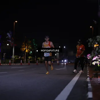 Runner Photo 5877153