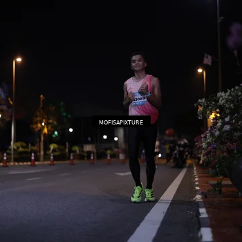 Runner Photo 5877154
