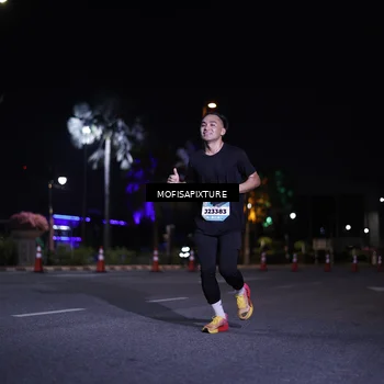 Runner Photo 5877189