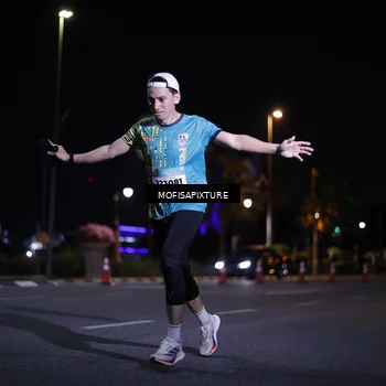 Runner Photo 5877200
