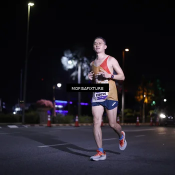 Runner Photo 5877251
