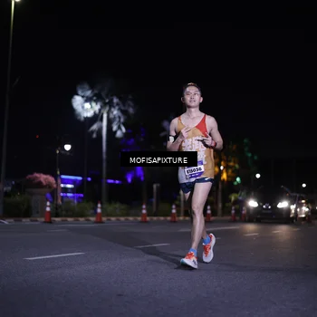 Runner Photo 5877257