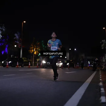 Runner Photo 5877295