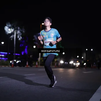 Runner Photo 5877300