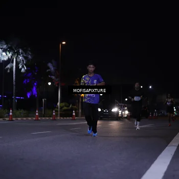 Runner Photo 5877303