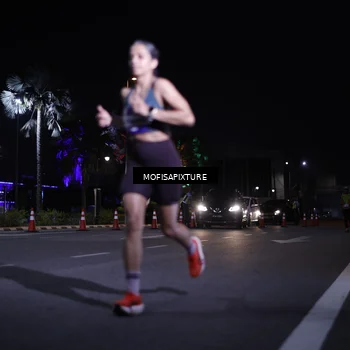 Runner Photo 5877307