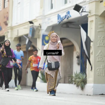Runner Photo 5877310