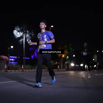 Runner Photo 5877324
