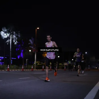 Runner Photo 5877336