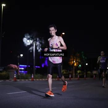 Runner Photo 5877342