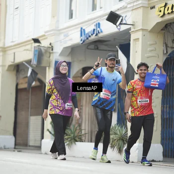 Runner Photo 5877355