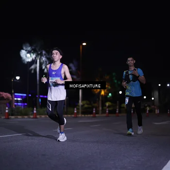 Runner Photo 5877360