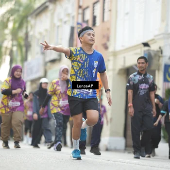 Runner Photo 5877400