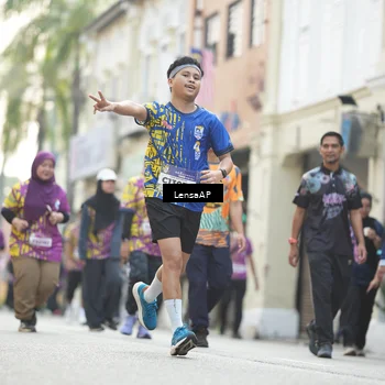 Runner Photo 5877401