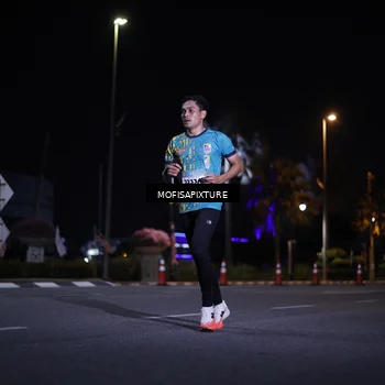 Runner Photo 5877424