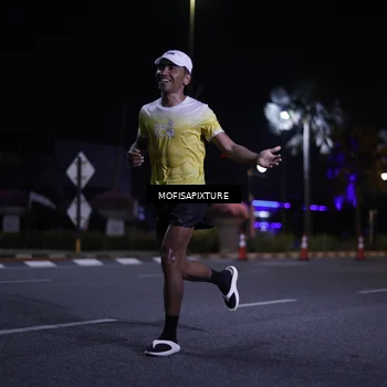 Runner Photo 5877430
