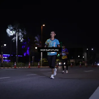 Runner Photo 5877435