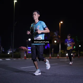 Runner Photo 5877441