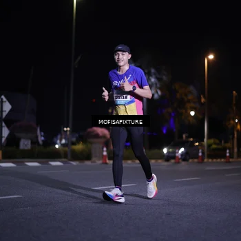Runner Photo 5877448