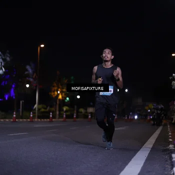 Runner Photo 5877472
