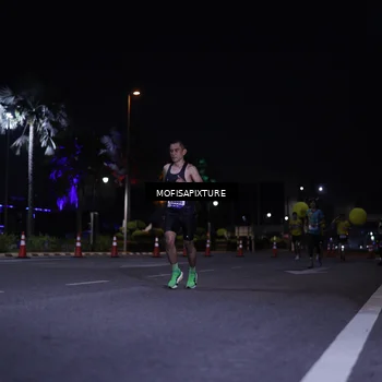 Runner Photo 5877484