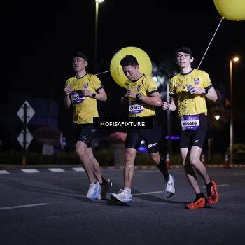Runner Photo 5877507