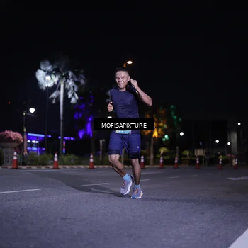 Runner Photo 5877511