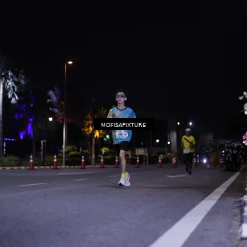Runner Photo 5877592