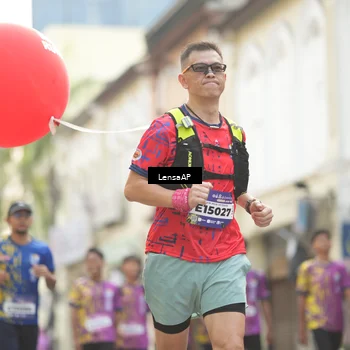 Runner Photo 5877598