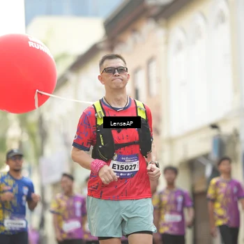 Runner Photo 5877604