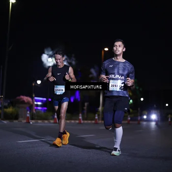 Runner Photo 5877642