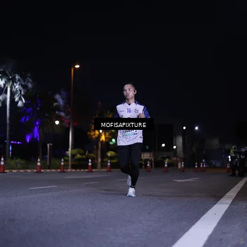 Runner Photo 5877651