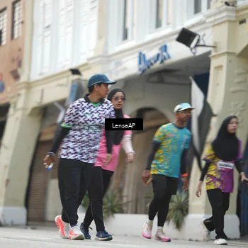 Runner Photo 5877695