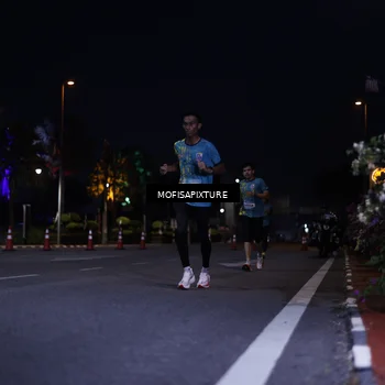Runner Photo 5877719