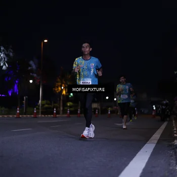 Runner Photo 5877733