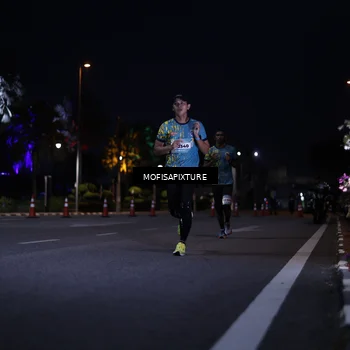 Runner Photo 5877749