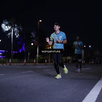 Runner Photo 5877760