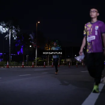 Runner Photo 5877771
