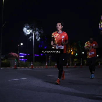 Runner Photo 5877777