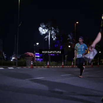 Runner Photo 5877786