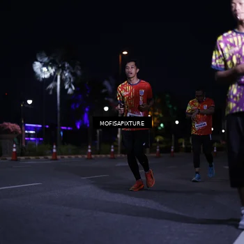 Runner Photo 5877787