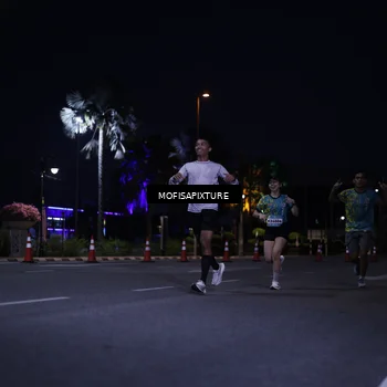 Runner Photo 5877799