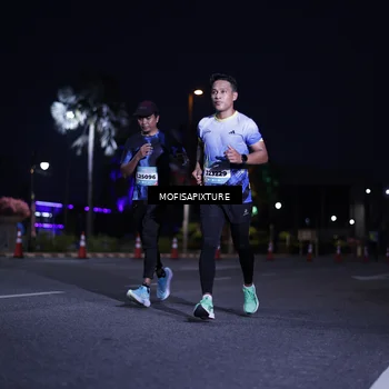 Runner Photo 5877874