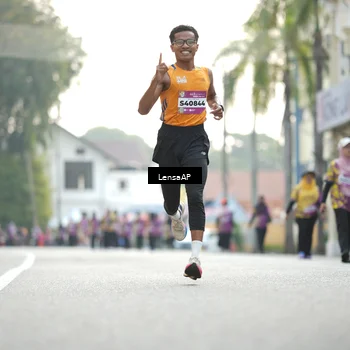 Runner Photo 5877891