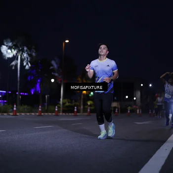 Runner Photo 5877893
