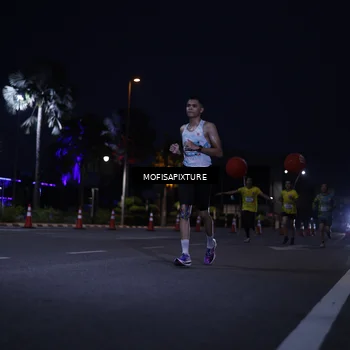 Runner Photo 5877907