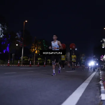 Runner Photo 5877924